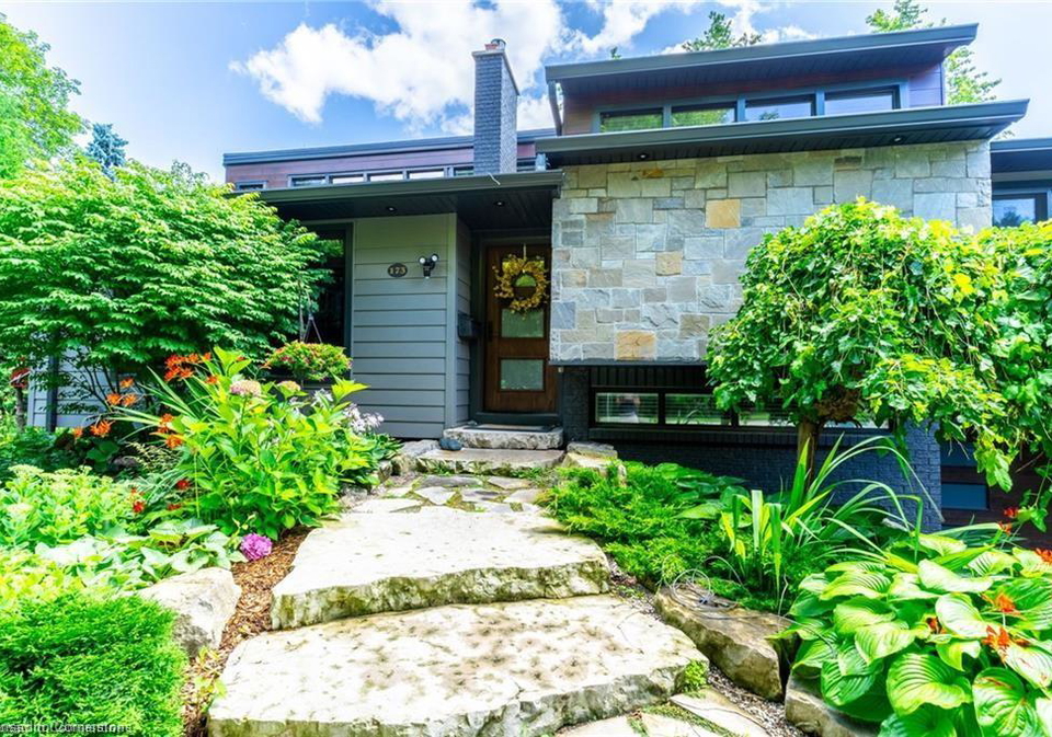 173-cayuga-avenue-ancaster-ontario-40744472
