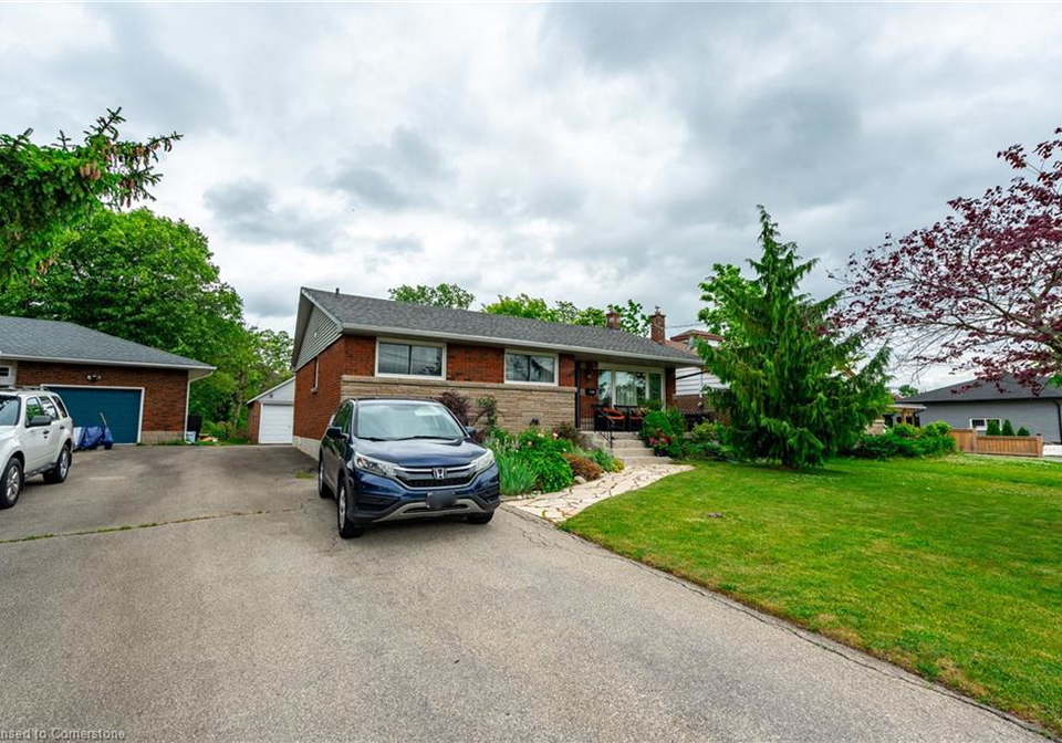 7126-roger-crescent-niagara-falls-ontario-40744507