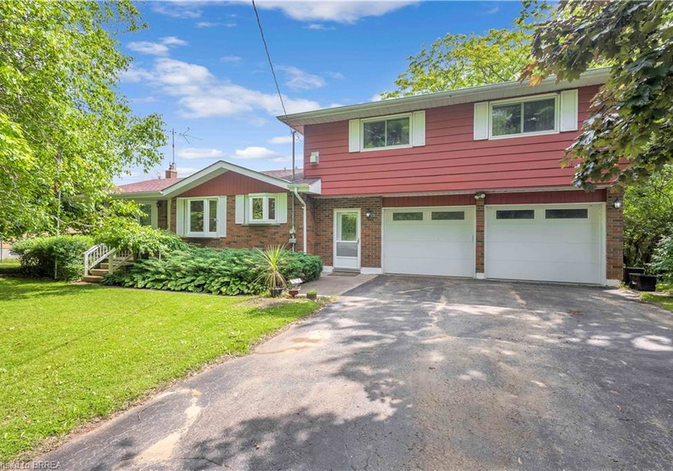 2246-county-line-74-haldimand-county-ontario-40744572
