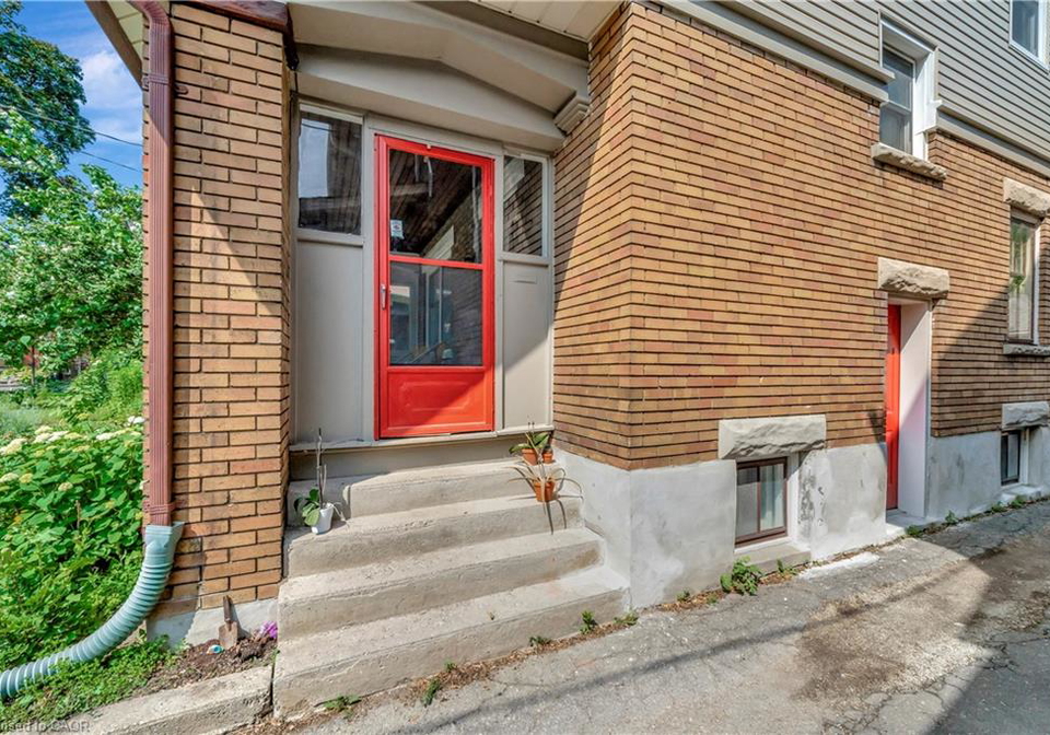 96-fairview-avenue-kitchener-ontario-40744604