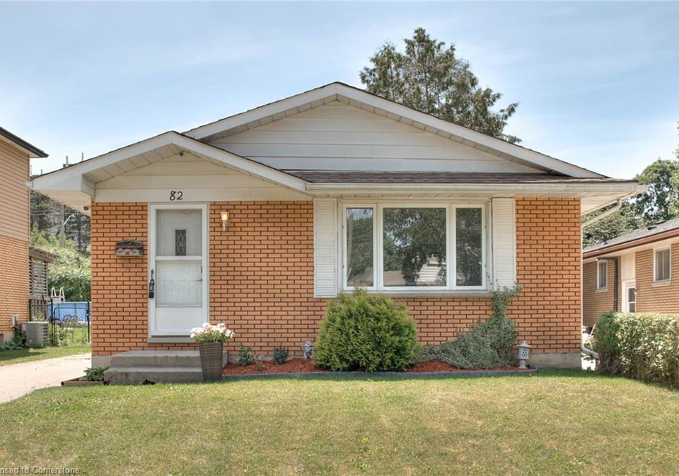 82-arrowhead-crescent-kitchener-ontario-40744608