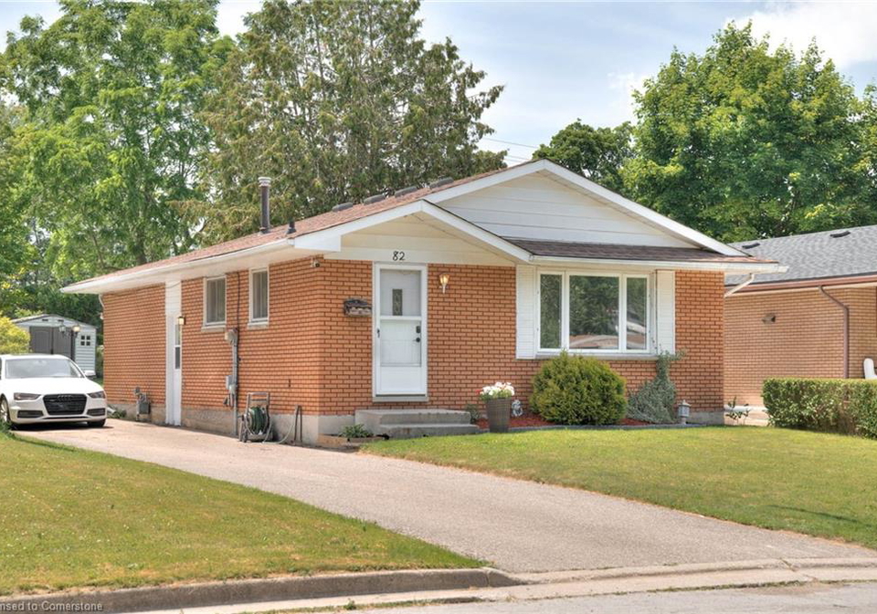 82-arrowhead-crescent-kitchener-ontario-40744608