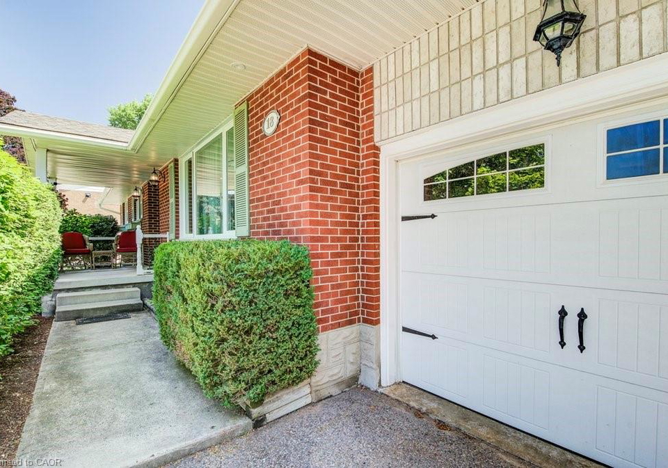 18-marshall-avenue-north-dumfries-ontario-40744707