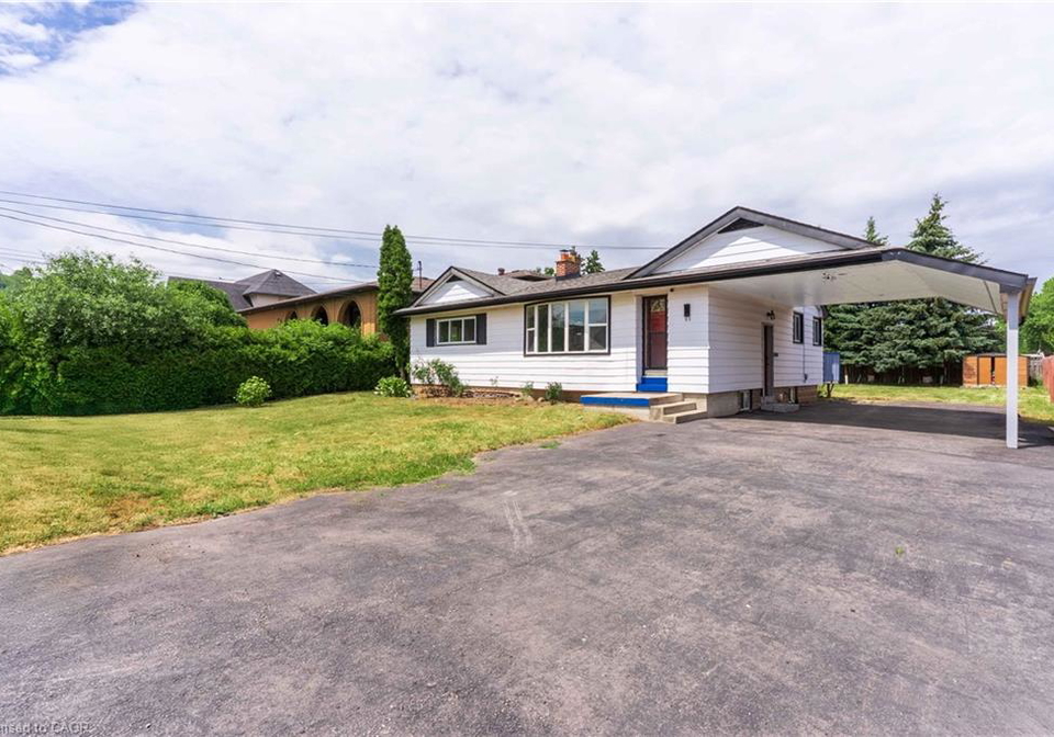 93-corman-avenue-stoney-creek-ontario-40744751