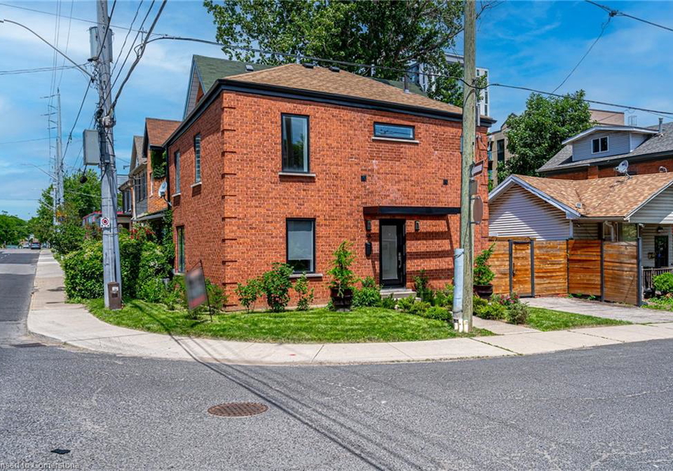 58-spring-street-hamilton-ontario-40744753