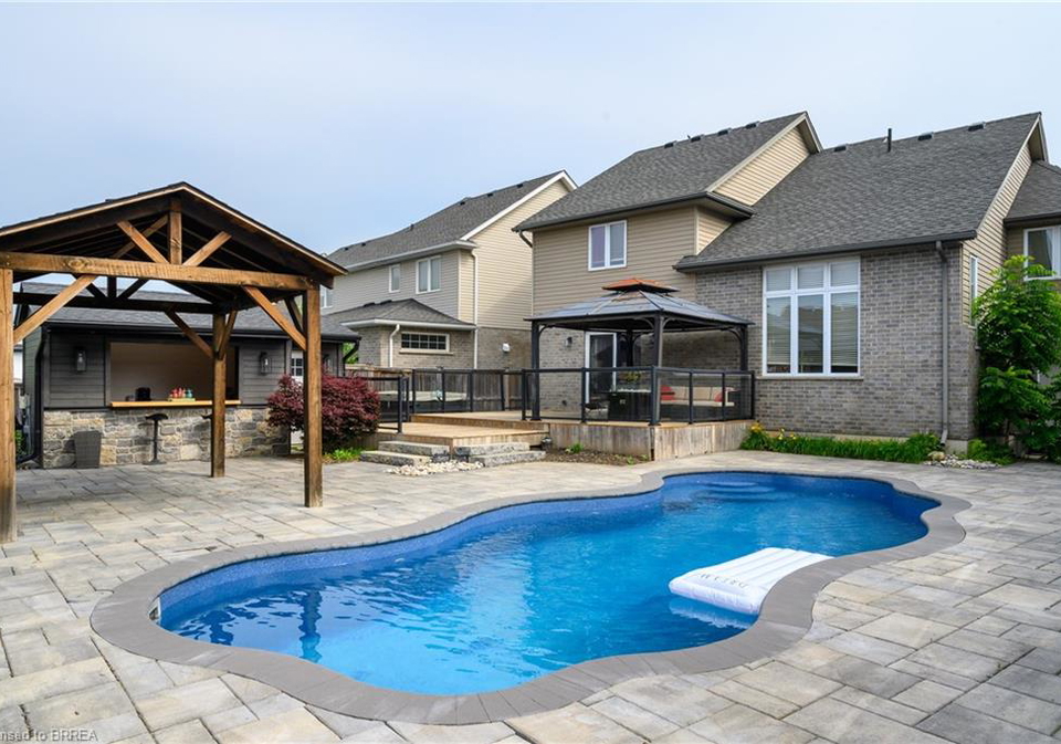 633-halifax-road-woodstock-ontario-40744764