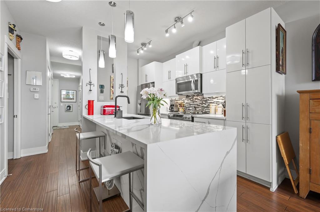 112-benton-street-kitchener-ontario-40744827