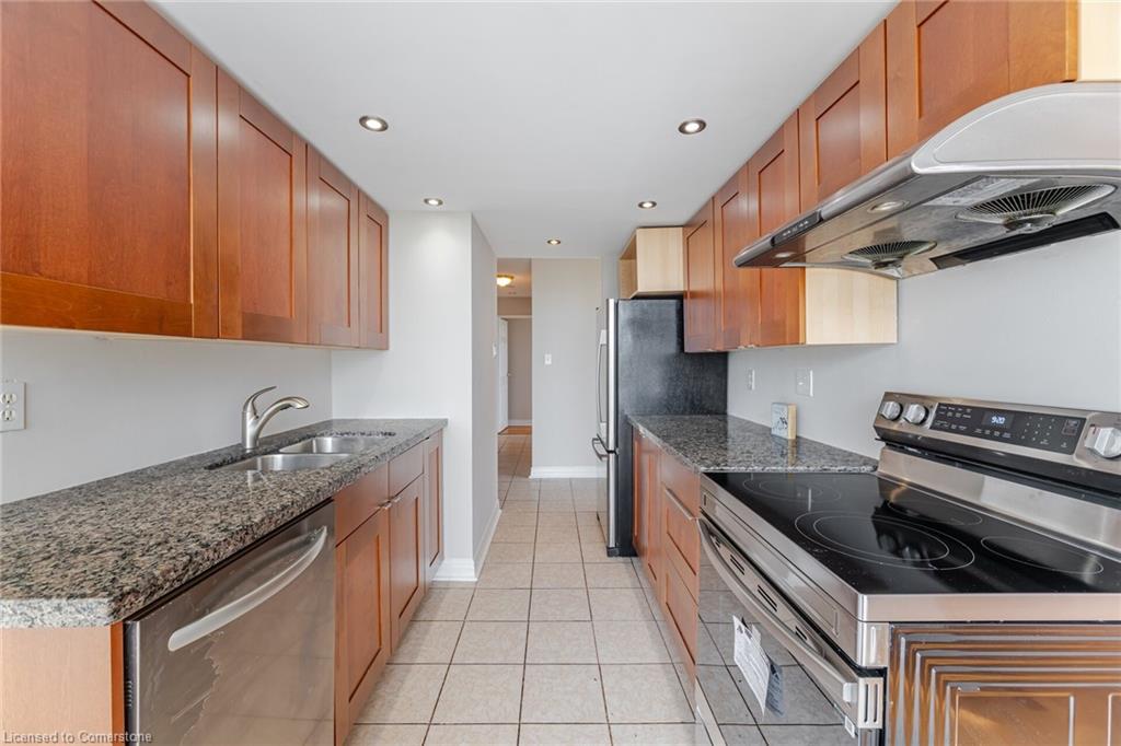 10-markbrook-lane-toronto-ontario-40744844