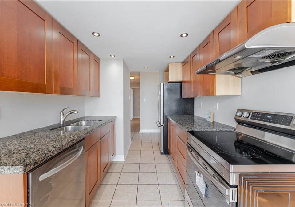 10-markbrook-lane-toronto-ontario-40744844