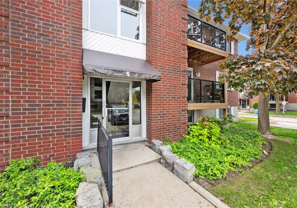565-greenfield-avenue-kitchener-ontario-40744919