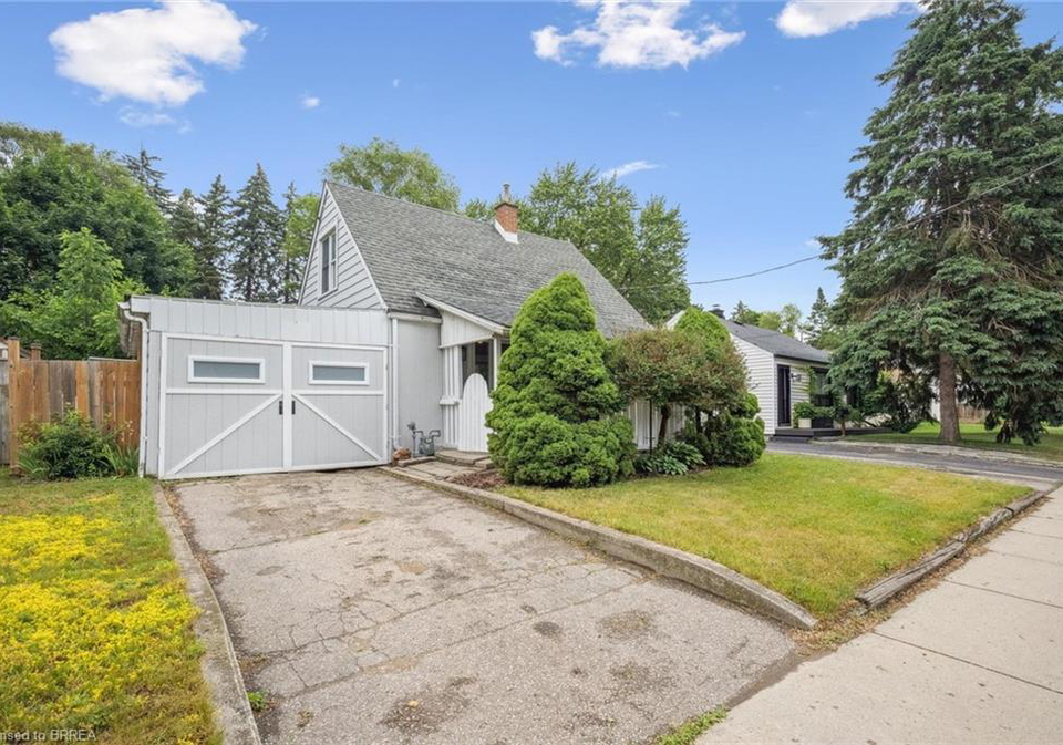 98-spadina-road-e-kitchener-ontario-40744951