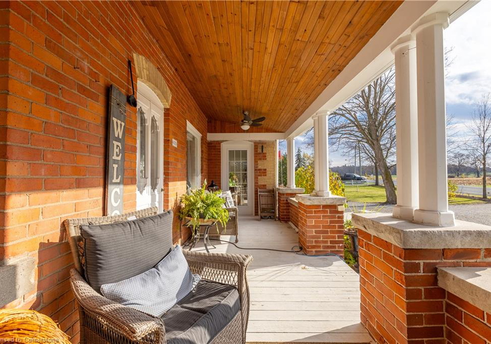 1028-river-road-caledonia-ontario-40745112