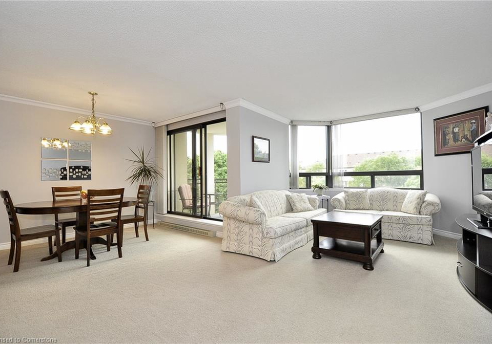 688-preston-parkway-cambridge-ontario-40745115