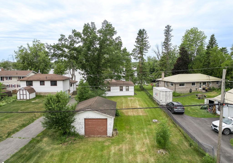 58-sturgeon-glen-road-fenelon-falls-ontario-40745217