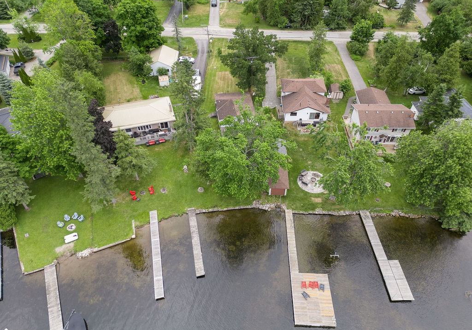 58-sturgeon-glen-road-fenelon-falls-ontario-40745217