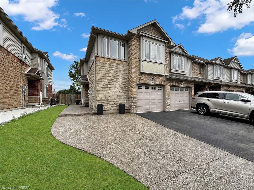 34-magnificent-way-hamilton-ontario-40745250