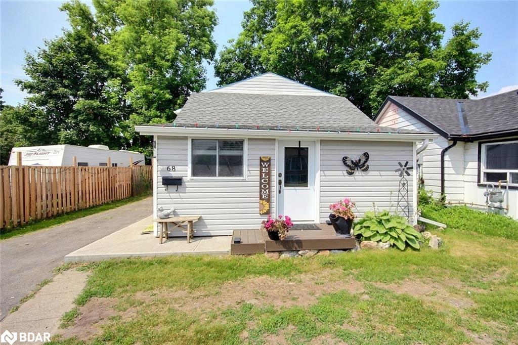 68-water-street-trenton-ontario-40745290