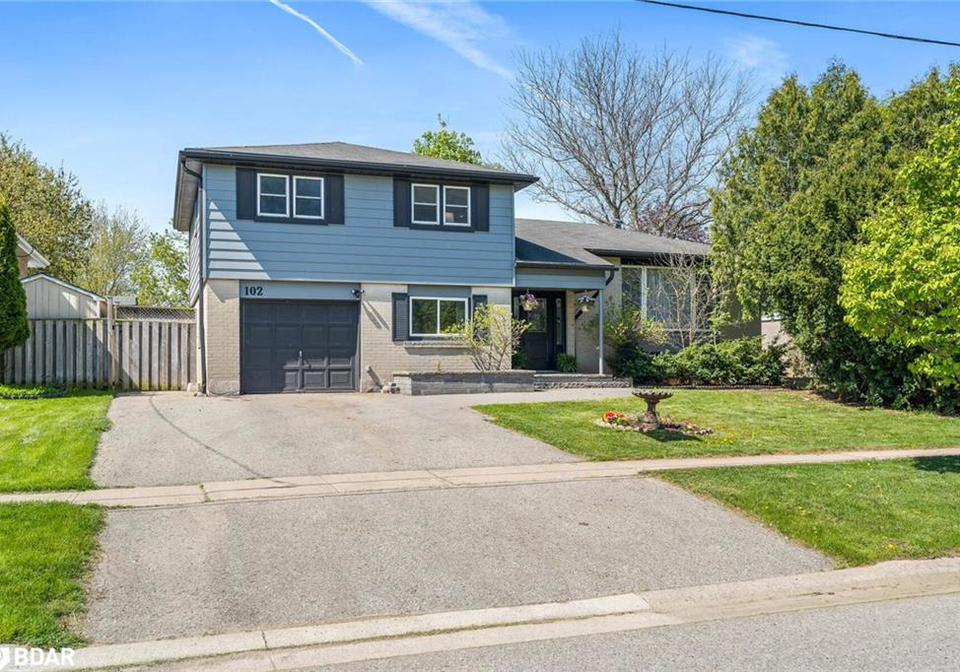 102-moore-park-crescent-georgetown-ontario-40745386