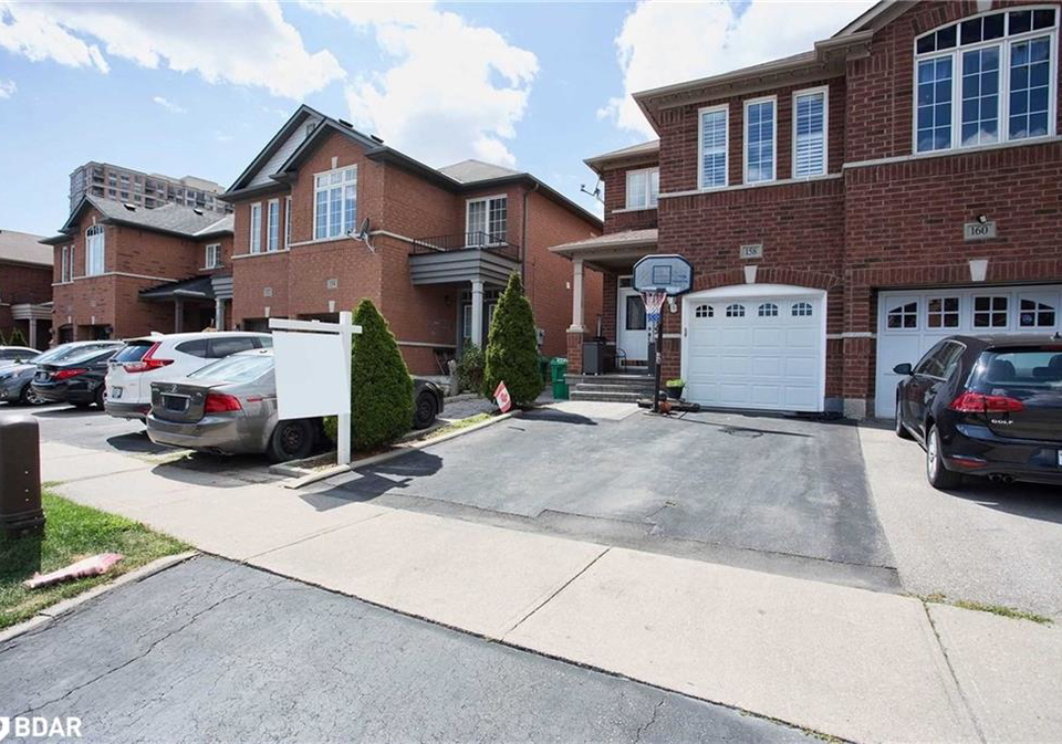 158-breton-avenue-mississauga-ontario-40745469