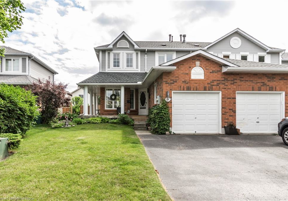 108-fairgreen-close-cambridge-ontario-40745500
