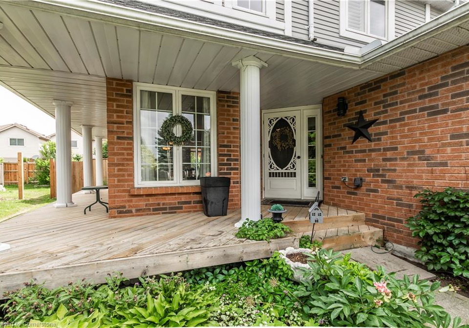 108-fairgreen-close-cambridge-ontario-40745500