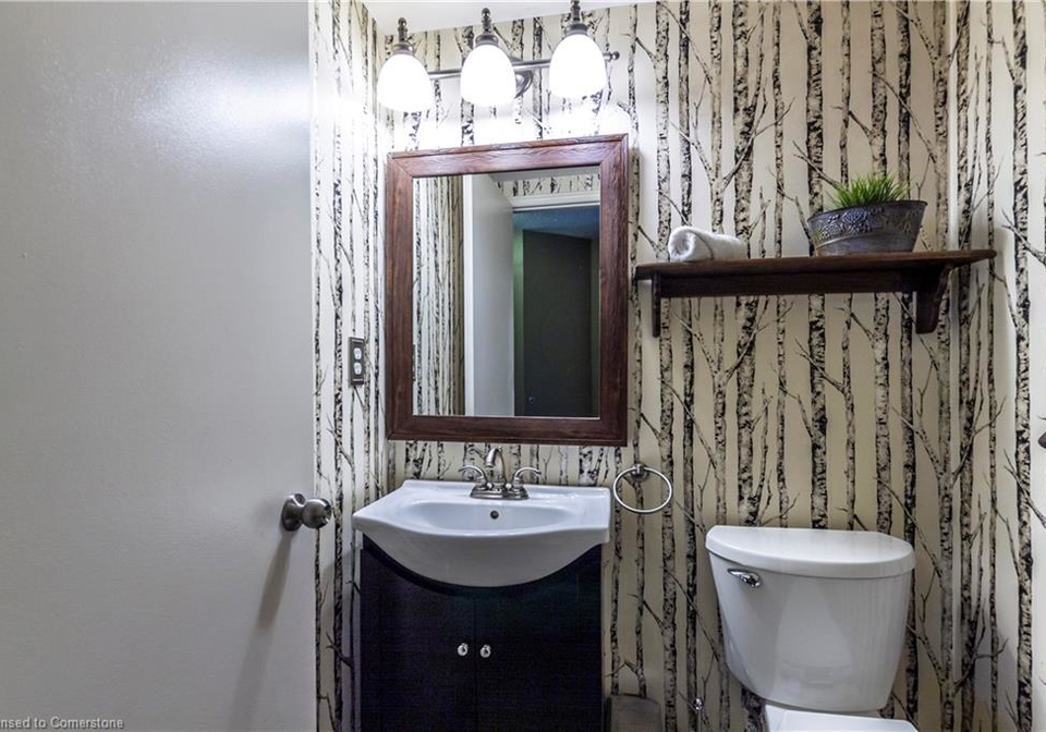 108-fairgreen-close-cambridge-ontario-40745500
