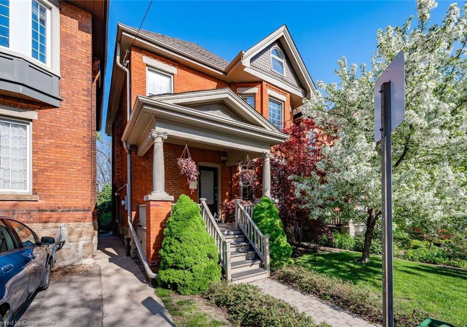 102-ontario-avenue-hamilton-ontario-40745573