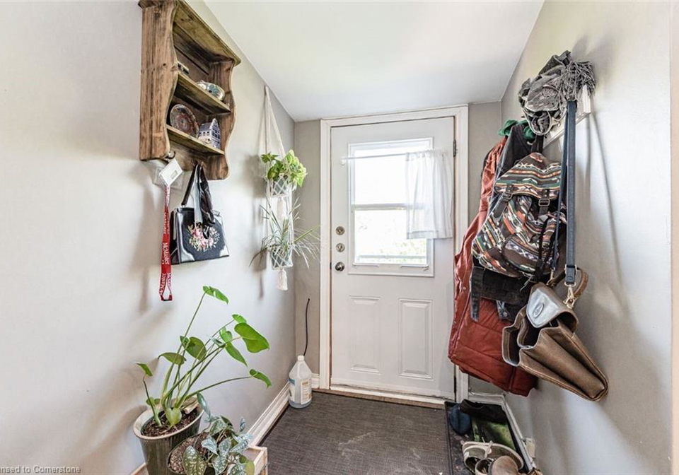 102-ontario-avenue-hamilton-ontario-40745573
