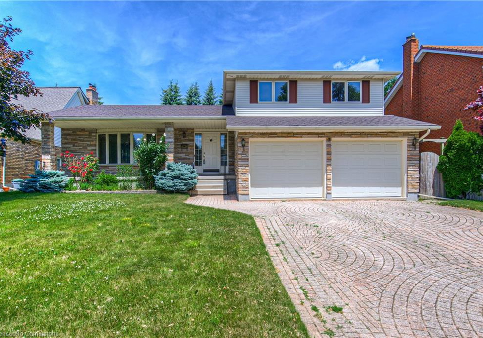 7-dunnington-court-kitchener-ontario-40745596