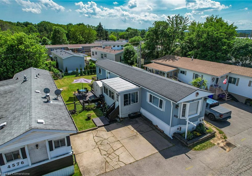 4578-joanna-lane-beamsville-ontario-40745599