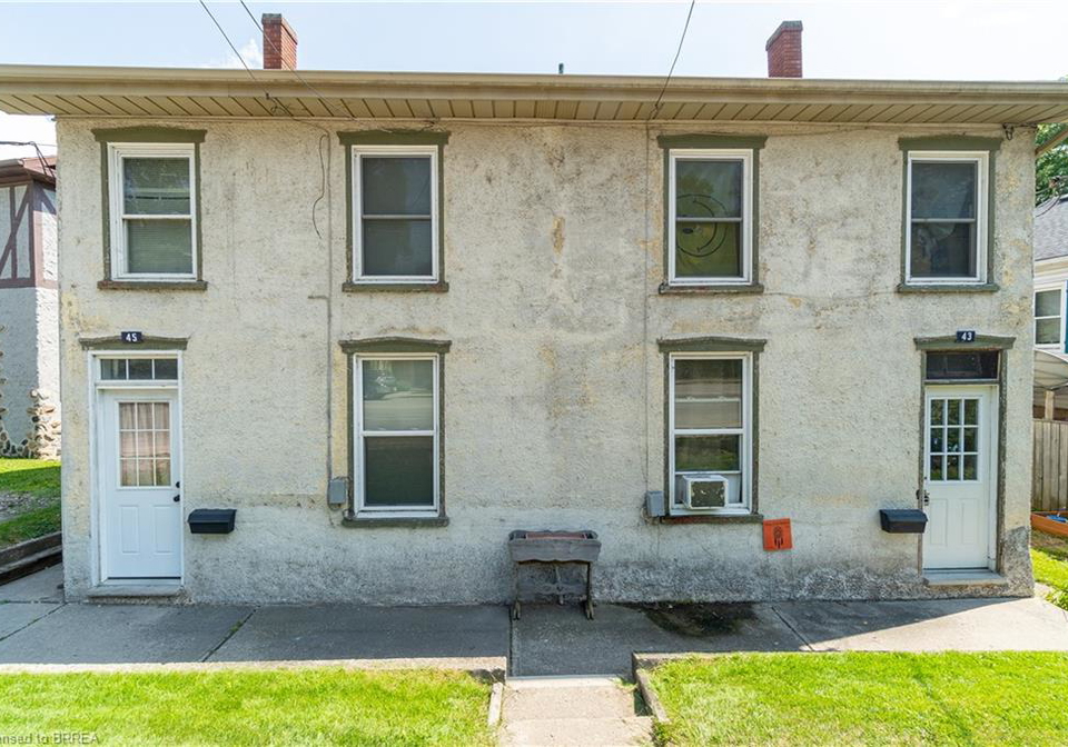 43-45-william-street-s-paris-ontario-40745664
