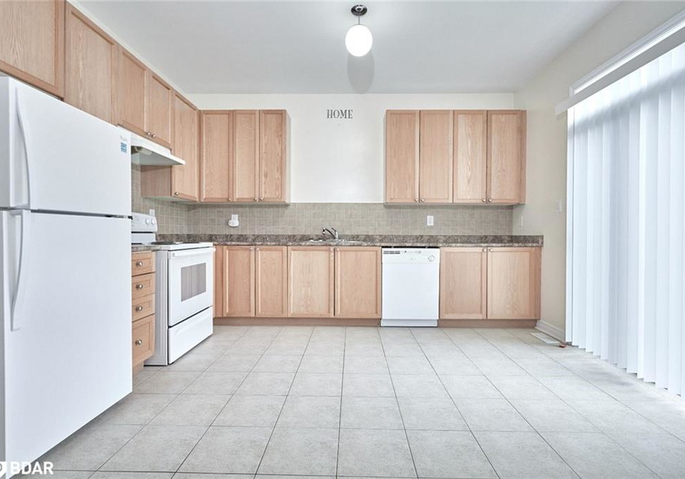 32-legion-way-angus-ontario-40745691