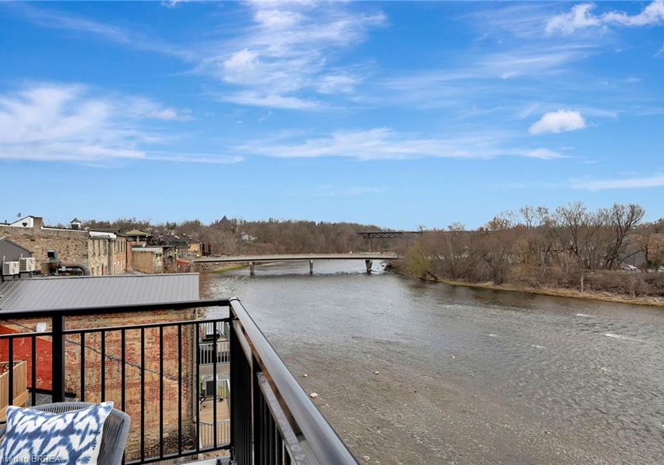7-grand-river-street-n-paris-ontario-40745705