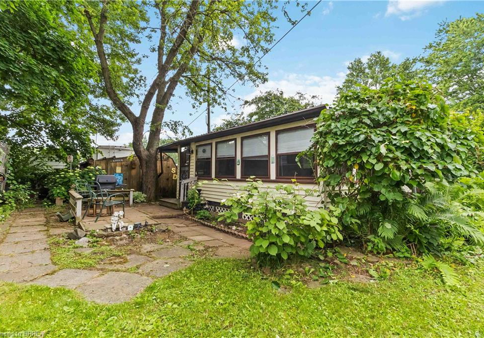 sixth-concession-burford-ontario-40745726