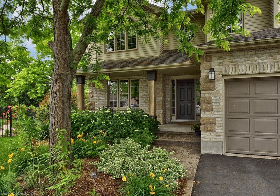 36-berry-patch-lane-cambridge-ontario-40745831