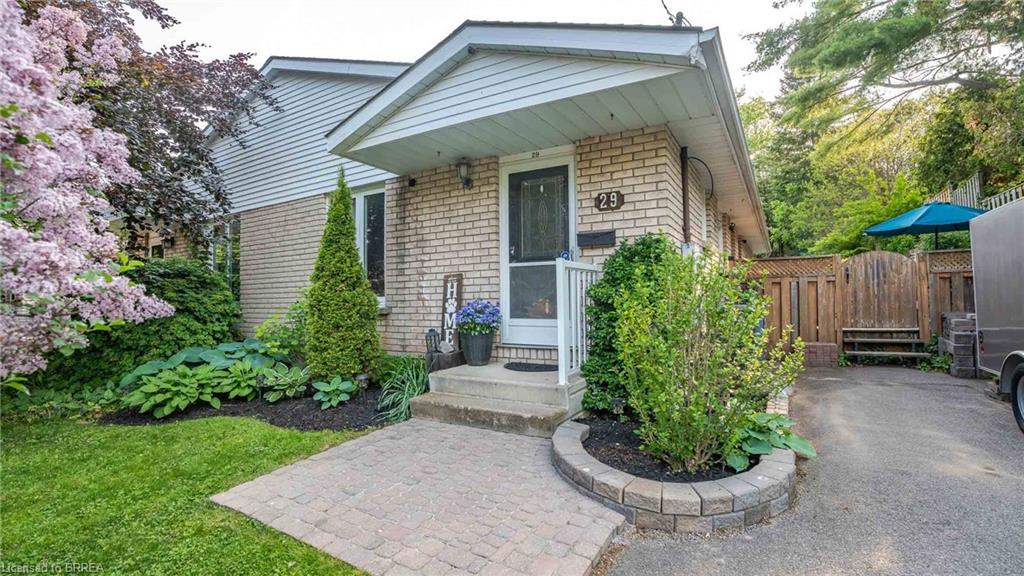 29-amelia-street-paris-ontario-40745837
