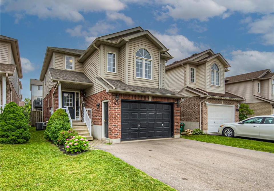 43-peach-blossom-crescent-kitchener-ontario-40746192