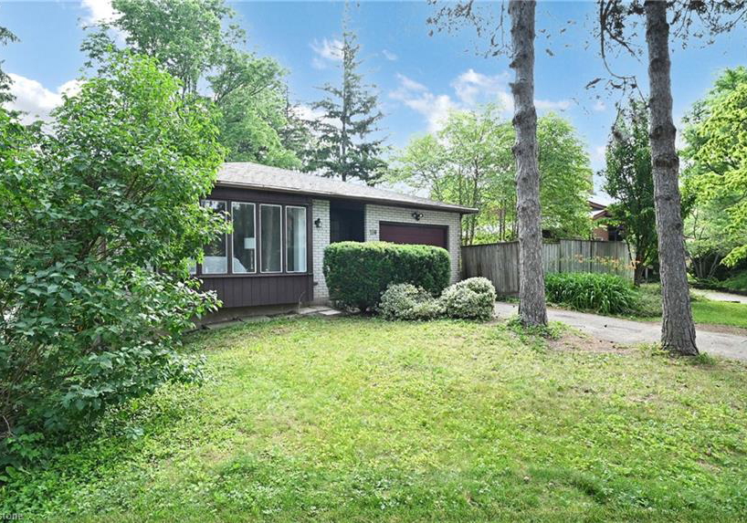 116-keats-way-place-waterloo-ontario-40746253