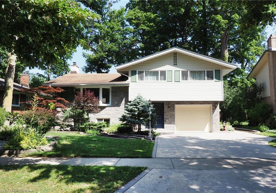 156-rennie-drive-kitchener-ontario-40746275