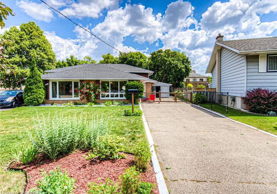 56-weichel-street-kitchener-ontario-40746318