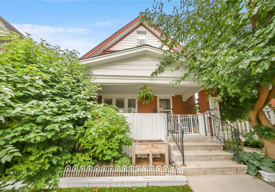 54-laurel-street-waterloo-ontario-40746325
