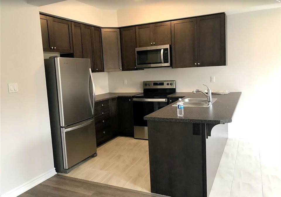 83-bilanski-farm-road-brantford-ontario-40746441