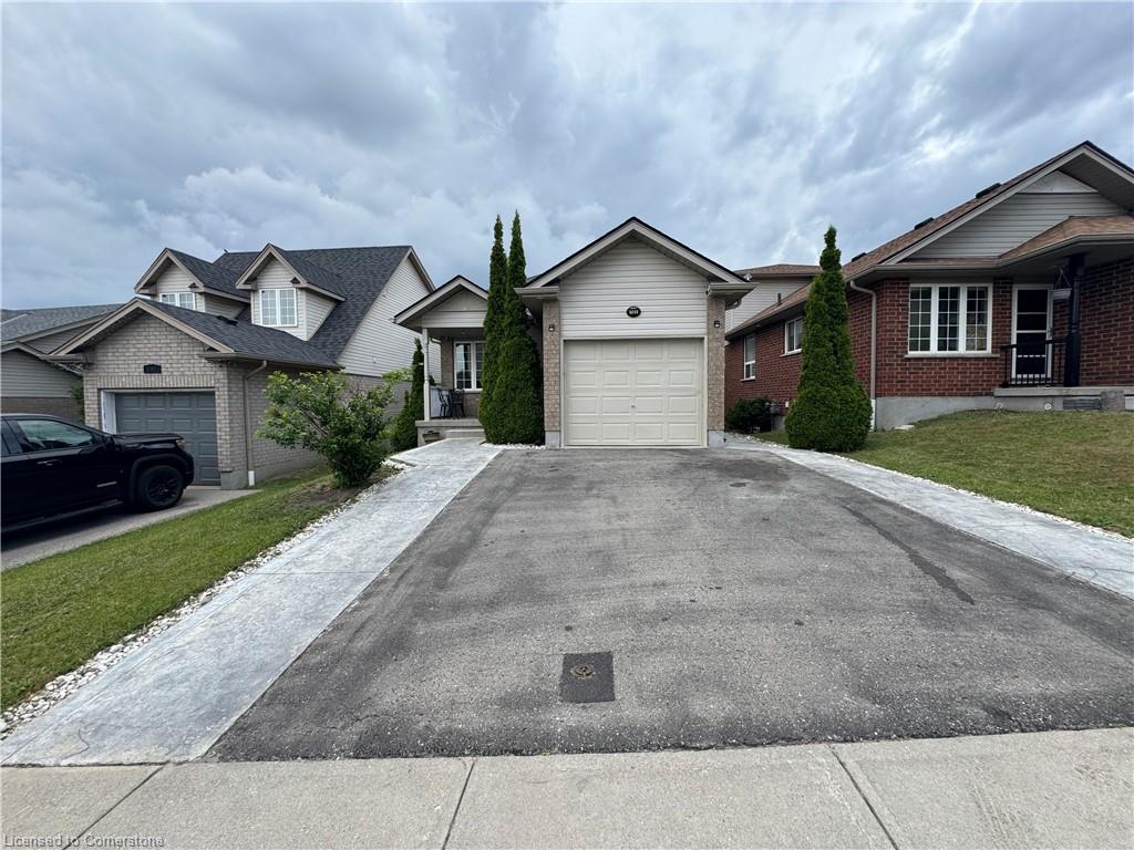 160-fallowfield-drive-kitchener-ontario-40746499