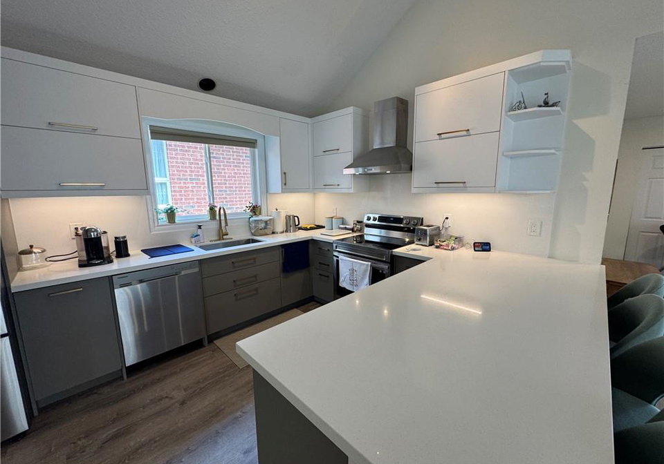 160-fallowfield-drive-kitchener-ontario-40746499