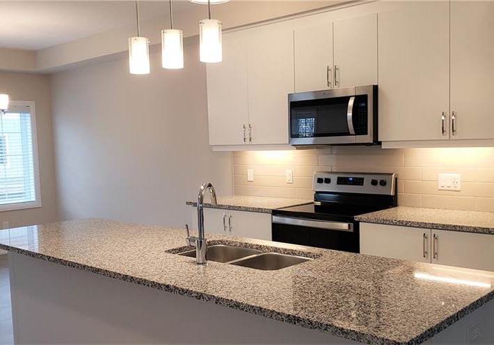 28-bank-swallow-crescent-kitchener-ontario-40746712