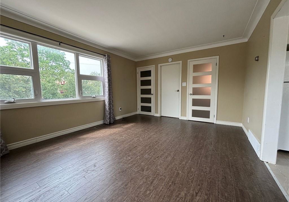 16-stanley-street-ayr-ontario-40746746