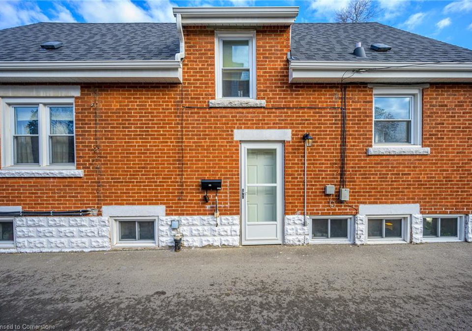 143-tuxedo-avenue-s-hamilton-ontario-40746793