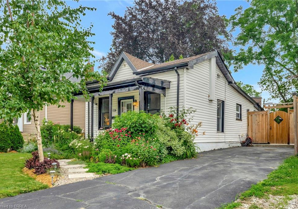 128-francis-street-cambridge-ontario-40746815