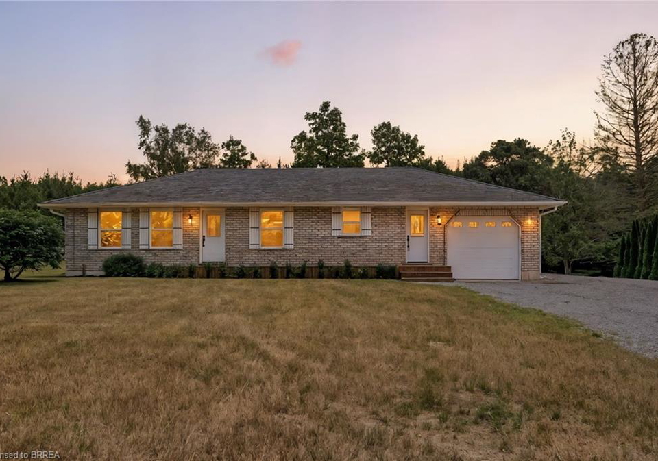 300-highway-24-walsingham-ontario-40746869