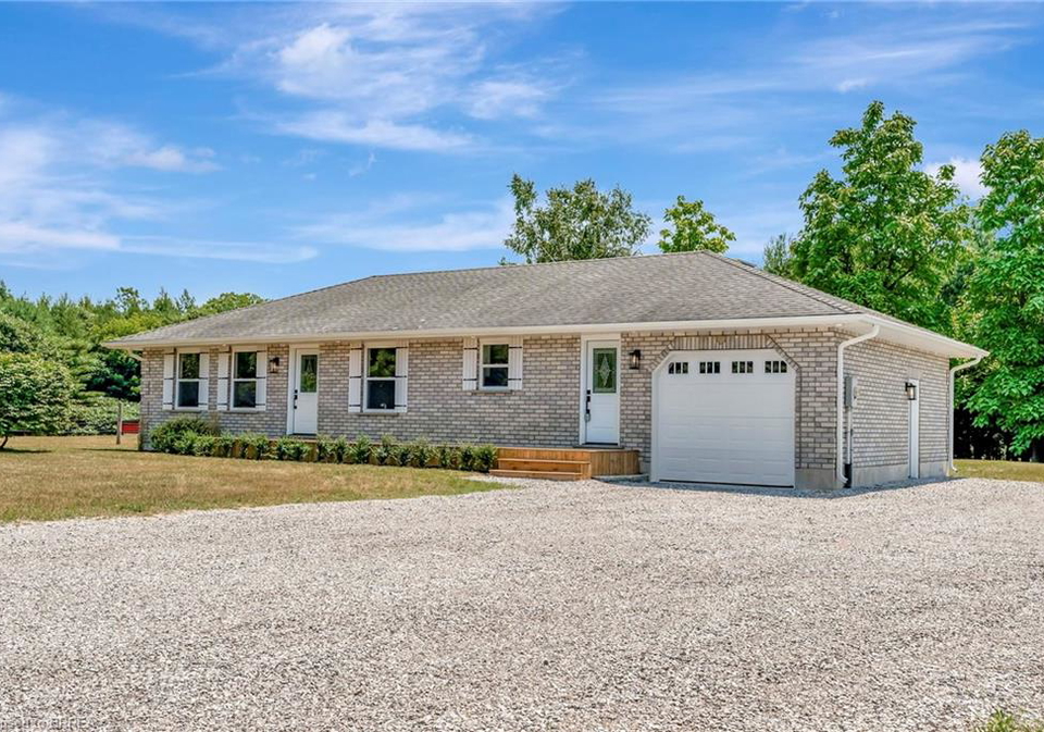300-highway-24-walsingham-ontario-40746869